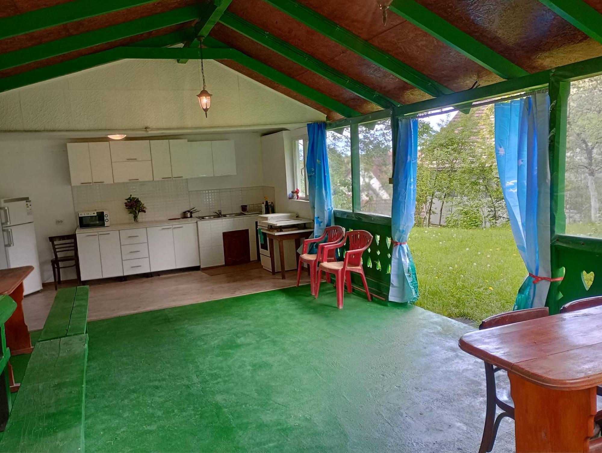 Pensiunea Irina 1 Si 2 Zărneşti Exterior foto